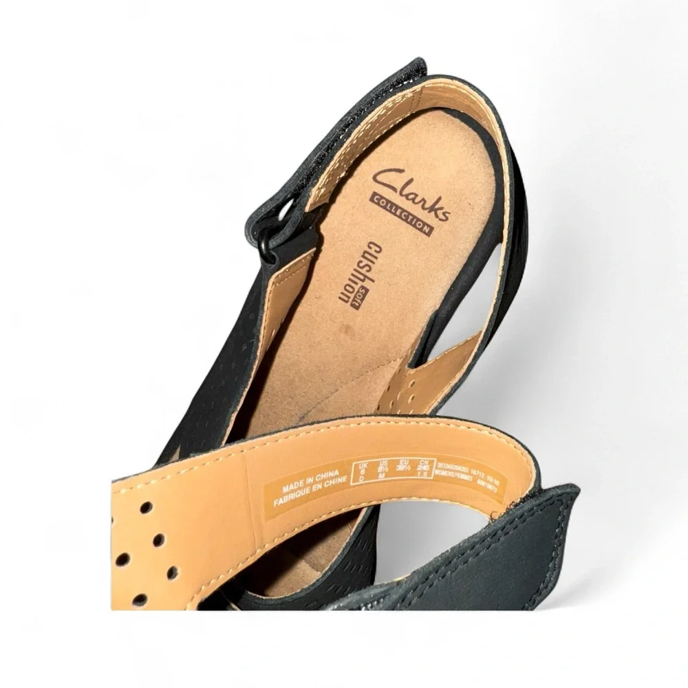 Clarks Women's Black Suede Wedge - Comfy Sandals - US Size 8.5 M